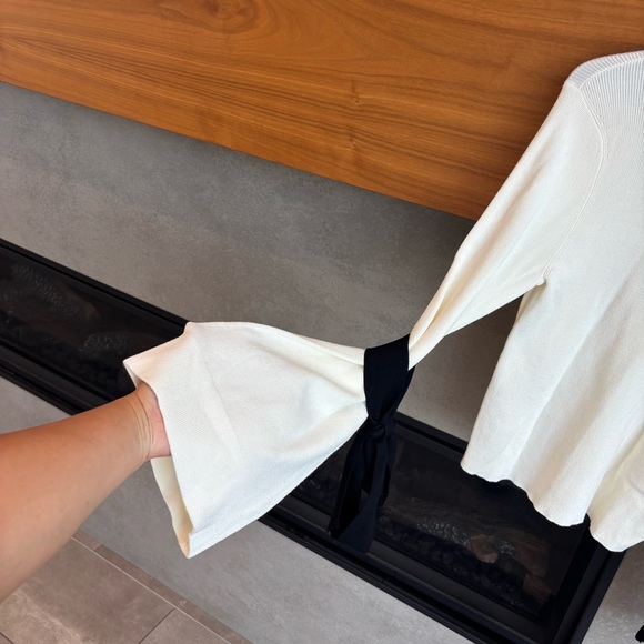 MAEVE BY ANTHROPOLOGIE MOCK NECK BELL SLEEVE SWEATER, SIZE M - Picture 9 of 14